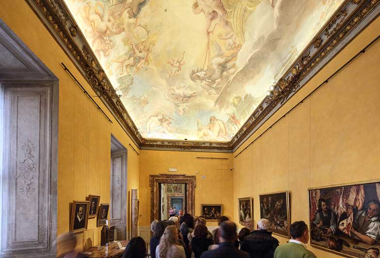 Temporaneamente sospese le visite per i gruppi